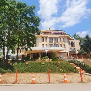 Family Classic Отель Варна